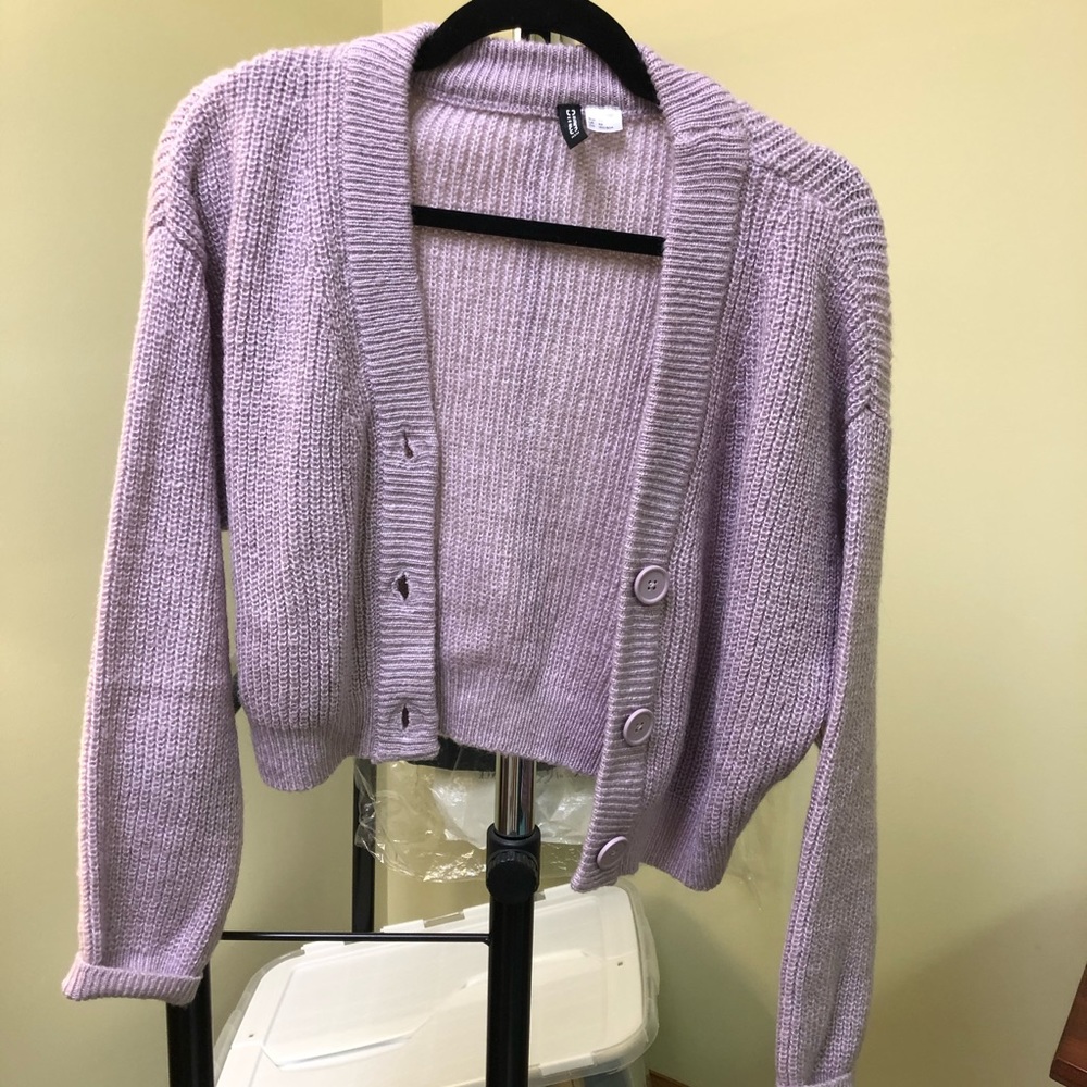 H&m cropped light purple cardigan